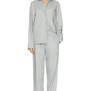 Freedom Relaxed Casual Comfortable Lightweight Elegant Oversized Woman's Pajamas