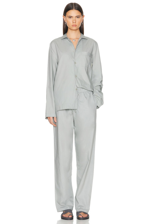 Freedom Relaxed Casual Comfortable Lightweight Elegant Oversized Woman's Pajamas