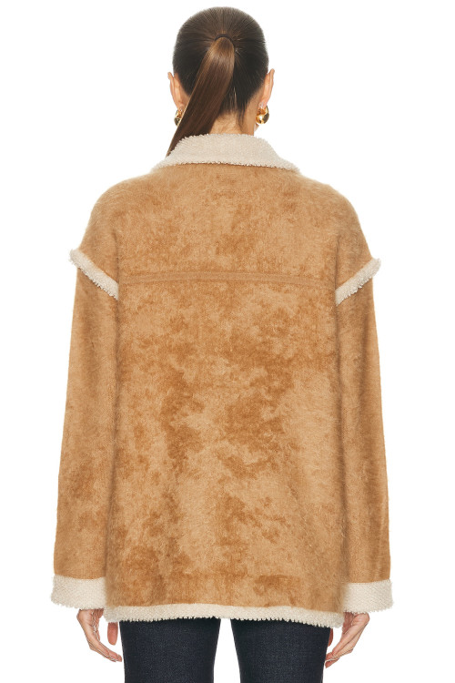 Cozy aesthetic Relaxed fit Oversized Comfortable Neutral Timeless Elegant Woman's Coat