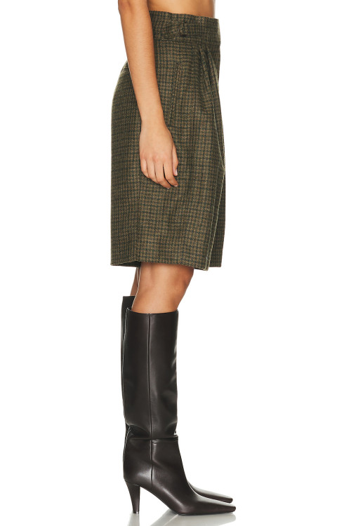 Vintage Charm Modern Sophistication Timeless Elegance Playful High end Woman's Midi Shorts