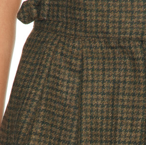 Vintage Charm Modern Sophistication Timeless Elegance Playful High end Woman's Midi Shorts