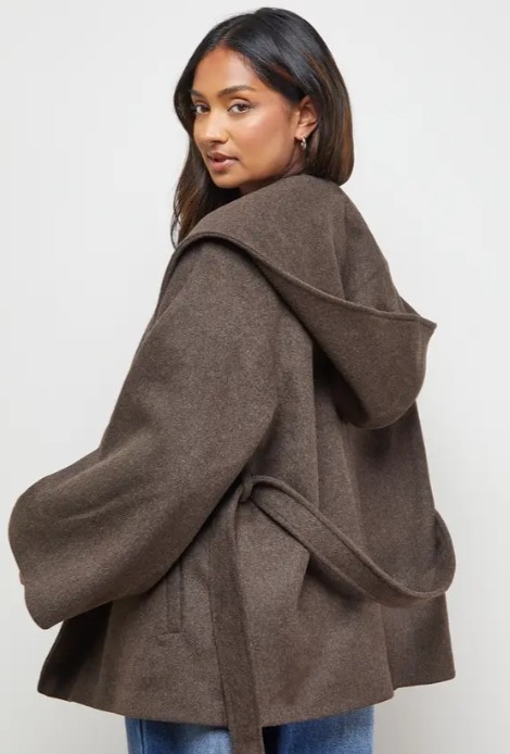 Classic Elegance Hot sale Timeless Versatile Fashionable Wide sleeve OEM Woman's Coat