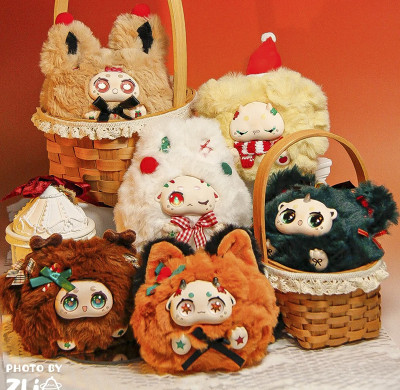 Christmas Limited Surprise Box · Party Theme Plush Blind Box | Supports Customization of Various Characters