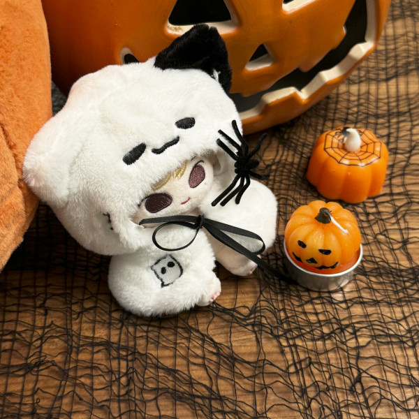 Plush doll Halloween costume | ghost cat Halloween cape