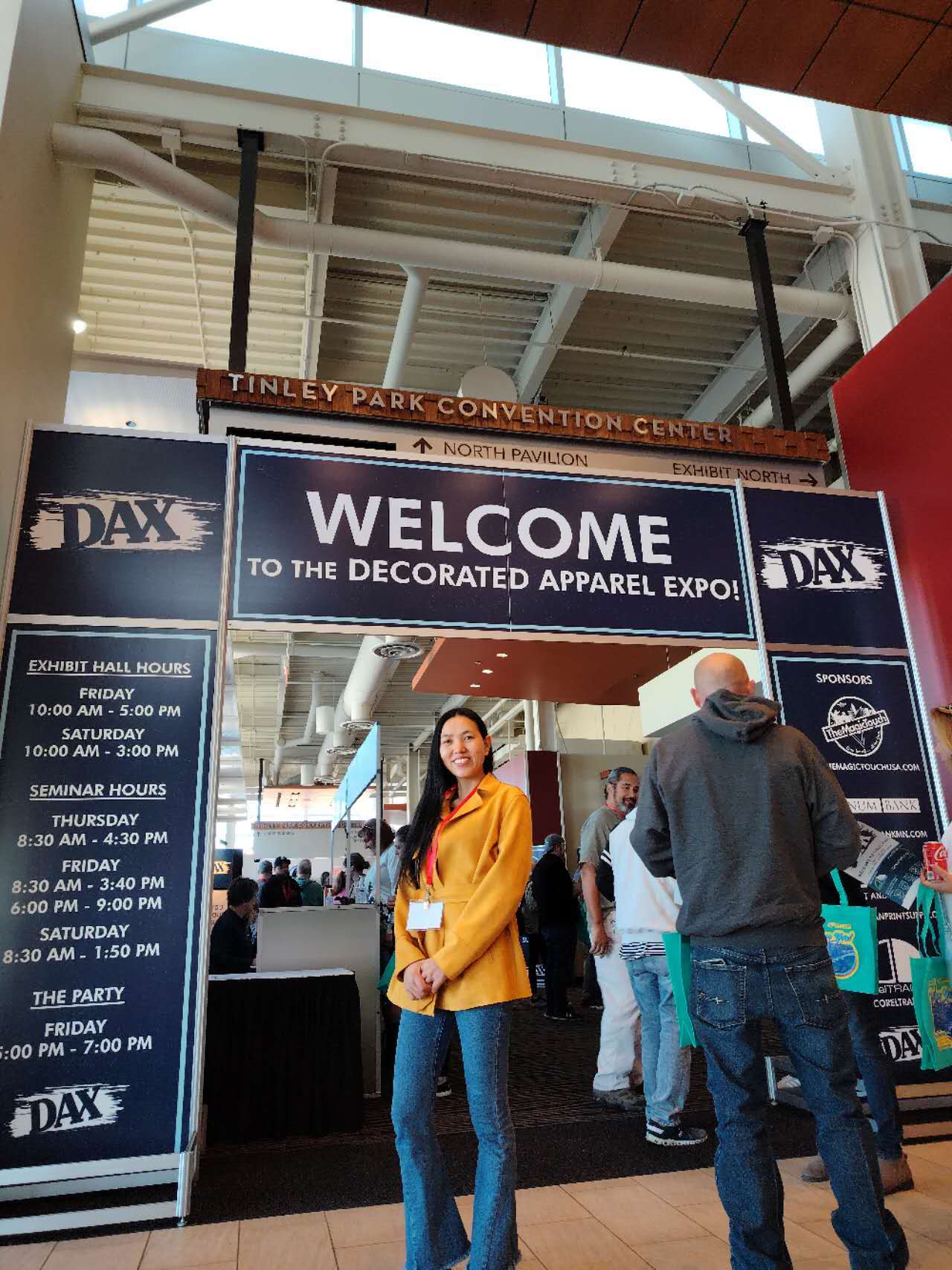 DiZNEW begeistert auf der Chicago DAX Trade Show: Die Anlaufstelle für maßgeschneiderte Jeans