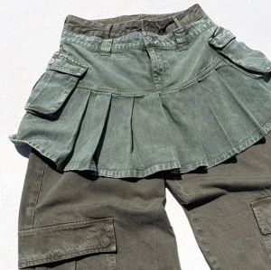 Custom Layered Cargo Skirt-Jeans - High-End Avant-Garde Fashion | DiZNEW