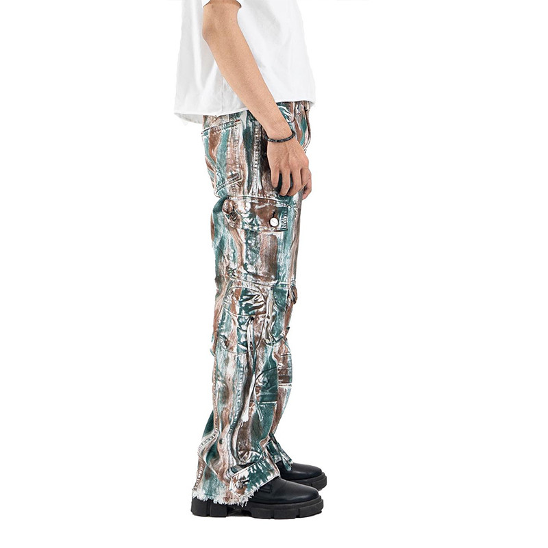 Pantalones cargo con efecto tie-dye