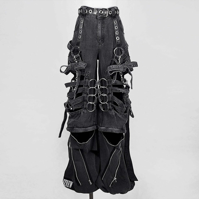 Maßgefertigte schwarze Gothic-Jeans mit Ketten und Riemen | Edgy Streetwear für einzigartige Styles