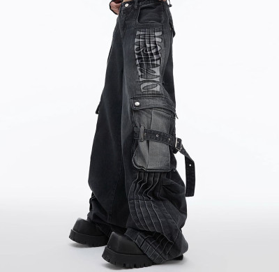 Custom Services Schwarze Utility-Jeans mit weitem Bein - Taktischer Streetwear-Stil