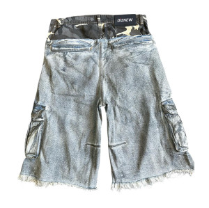 Individuelle Camouflage-Cargo-Jeansshorts – Auffällige Utility-Streetwear-Lösungen
