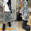 Individuelle Camouflage-Cargo-Jeansshorts – Auffällige Utility-Streetwear-Lösungen