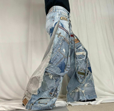 Maßgeschneiderte Patchwork-Jeans aus Denim mit Nieten - Bold Design Solutions