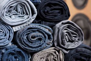 Qui fabrique la marque D Jeans ? Tout ce que vous devez savoir