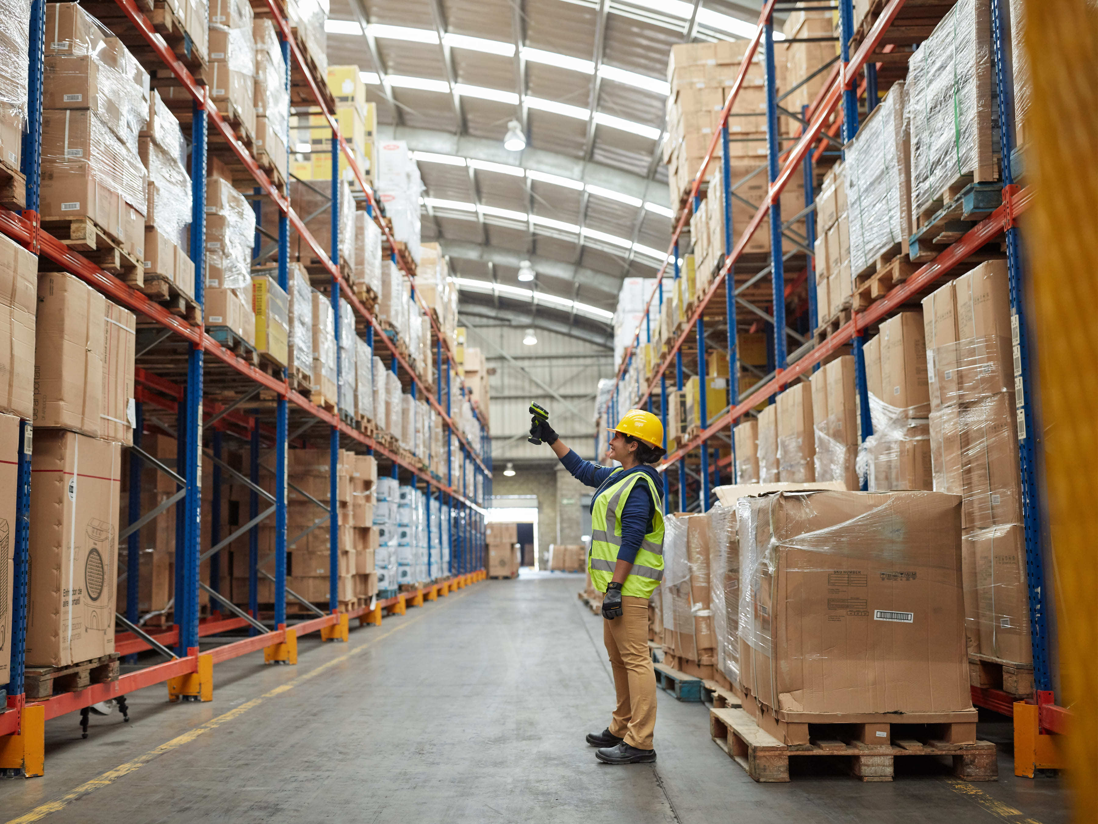 How can you ensure stringent quality control and on-time delivery for your custom jeans?