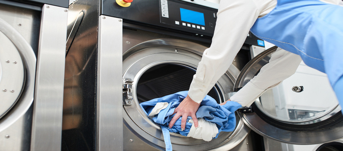 What sustainable and eco‑friendly practices should I look for in a jeans factory?