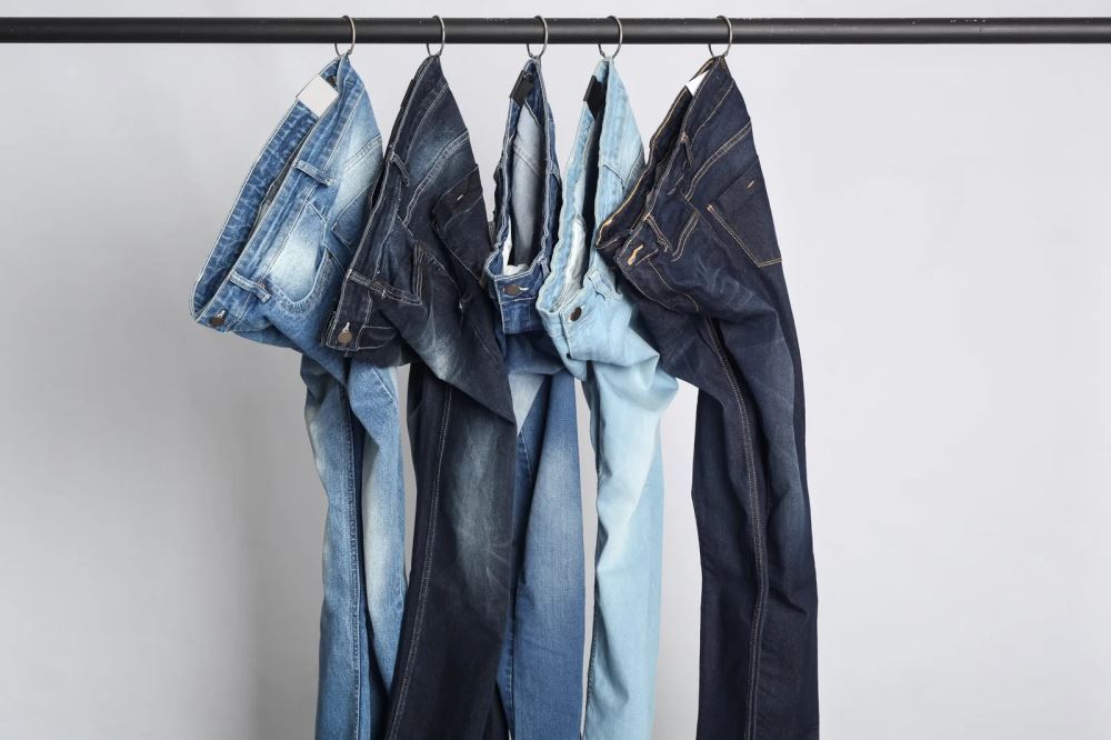where are american eagle jeans manufactured