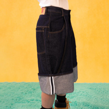 Wide-Leg Raw Cuff Denim Shorts – Minimalist Architectural Fit