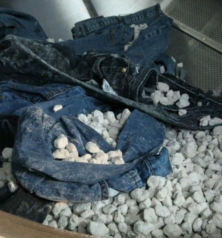 Which tools and materials facilitate stone-washing versus acid-washing