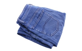 Summer vs Winter Jeans: Key Differences