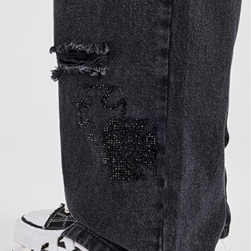Men’s Distressed Cross Patch Jeans – Black Wide-Leg Streetwear Denim