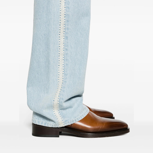 Minimalist Light Blue Wide-Leg Jeans – Clean-Cut High-Waisted Denim