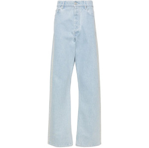 Minimalist Light Blue Wide-Leg Jeans – Clean-Cut High-Waisted Denim