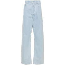 Minimalist Light Blue Wide-Leg Jeans – Clean-Cut High-Waisted Denim