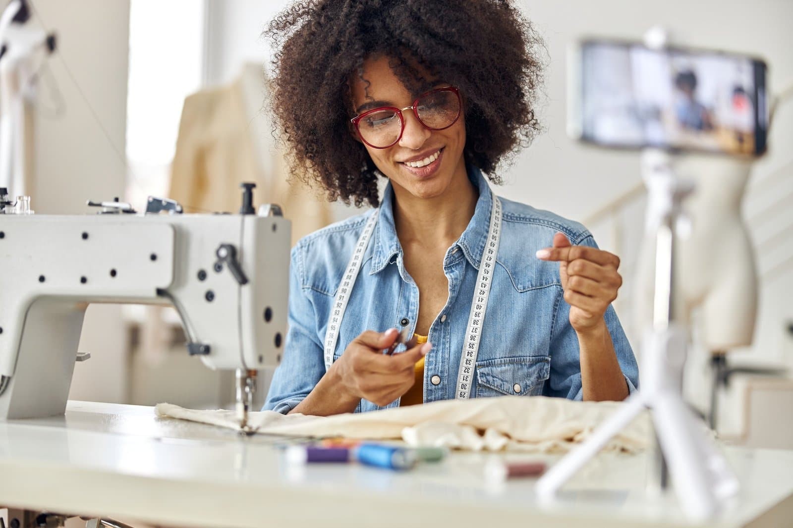 How to find a fashion tech pack designer?
