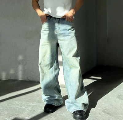 Custom Washed Wide-Leg Jeans with Minimalist Vintage Finish