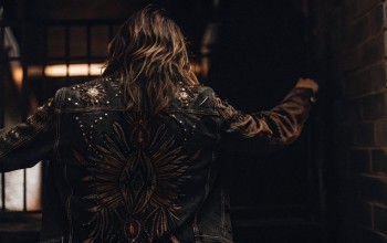 How Do You Customize Denim Jackets?