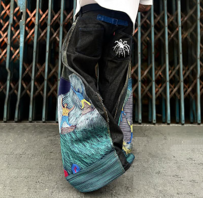 Custom OEM/ODM Wide Leg Denim Jeans with Green and Black Split Embroidery