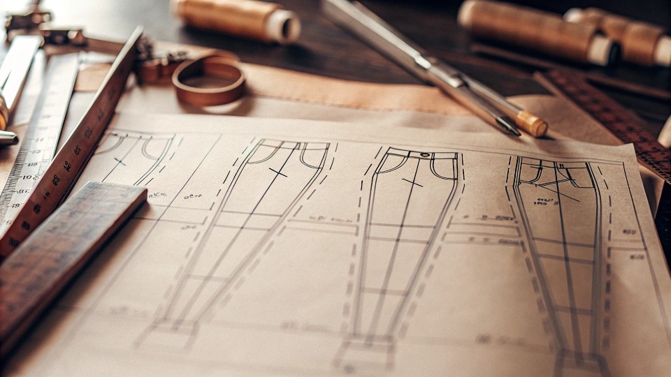 To draft a skinny jeans pattern, you must take precise body measurements