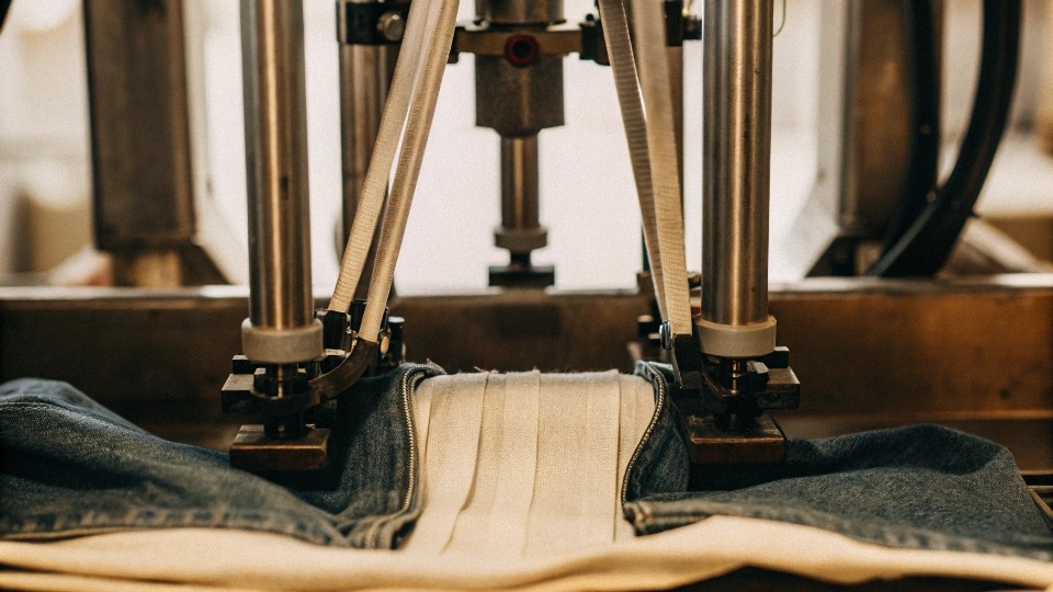 We guarantee against bagging by using standardized tests like ISO 14704-1