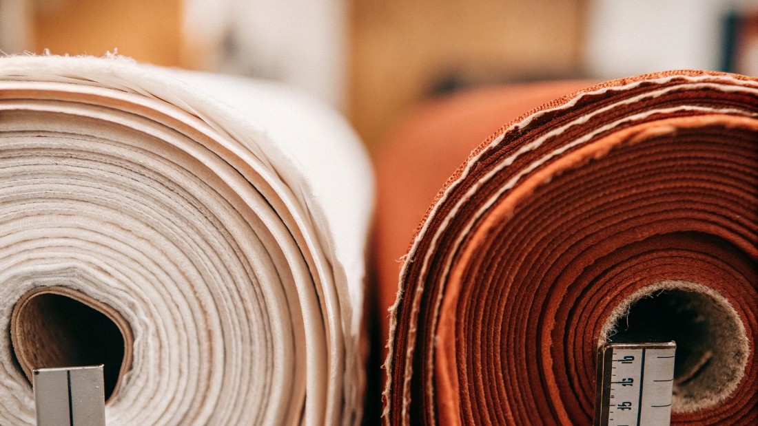 The Fabric Edge: Selvedge vs. Non-Selvedge Denim