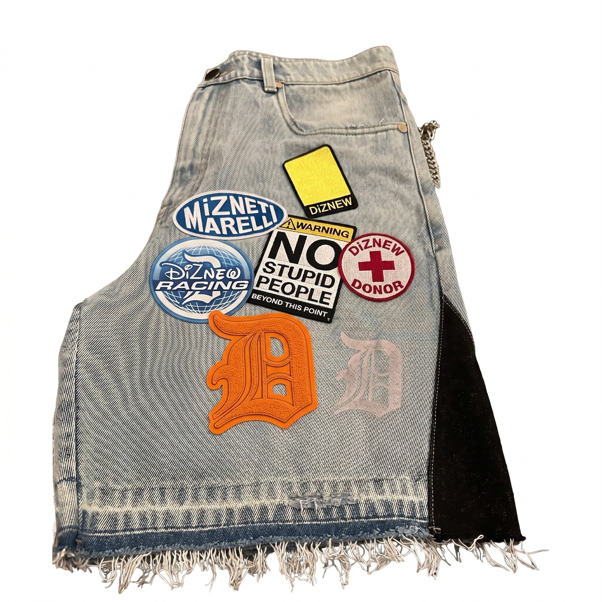 Cargo denim shorts
