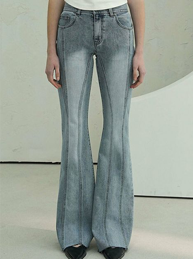 Custom women's blue skinny jeans