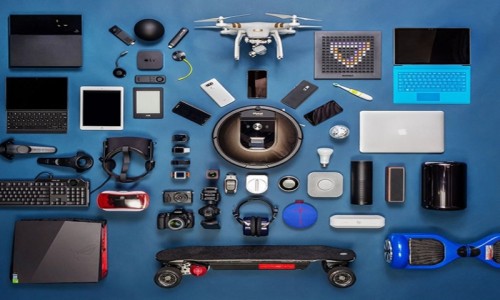 Can the contact mechanism between SIM card's gold fingers and card socket inspire neural synaptic connections in micro-robots?