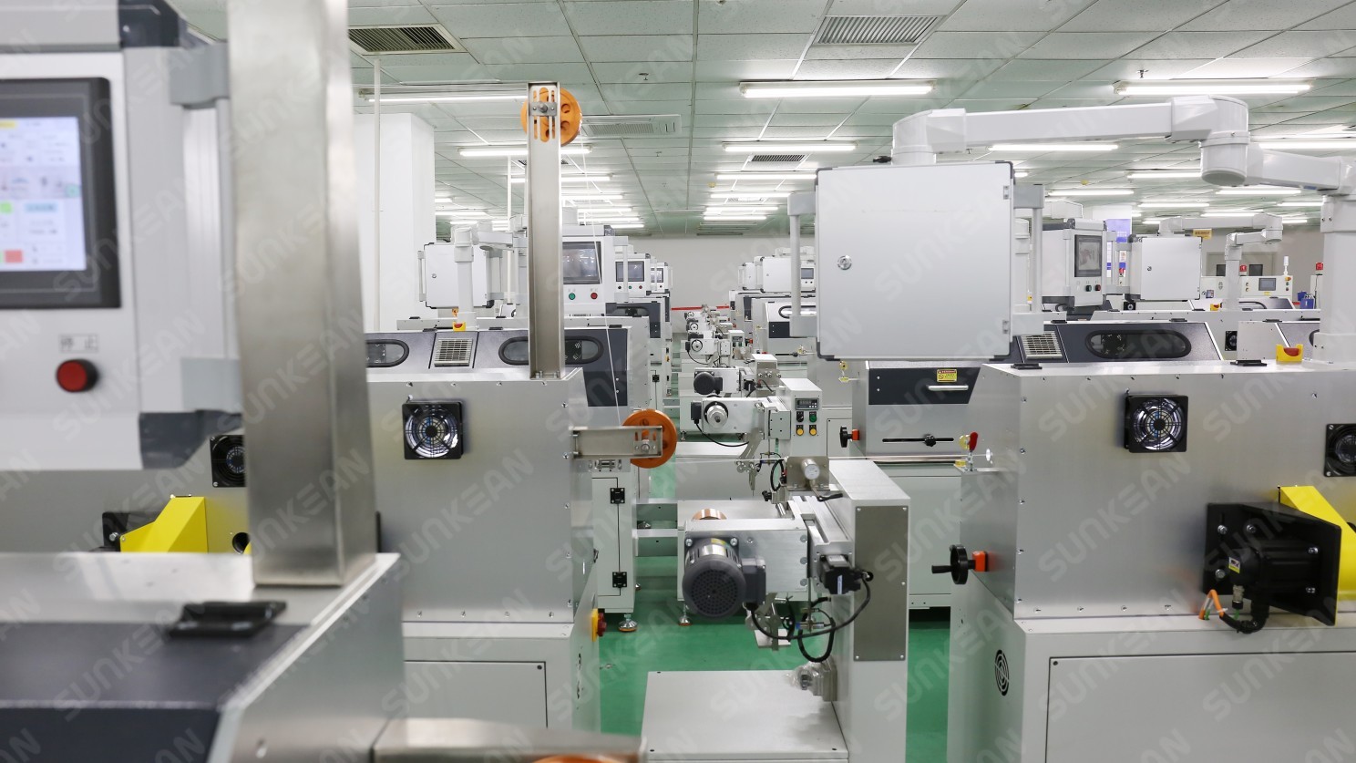 High-speed DAC cable for data center interconnect applications