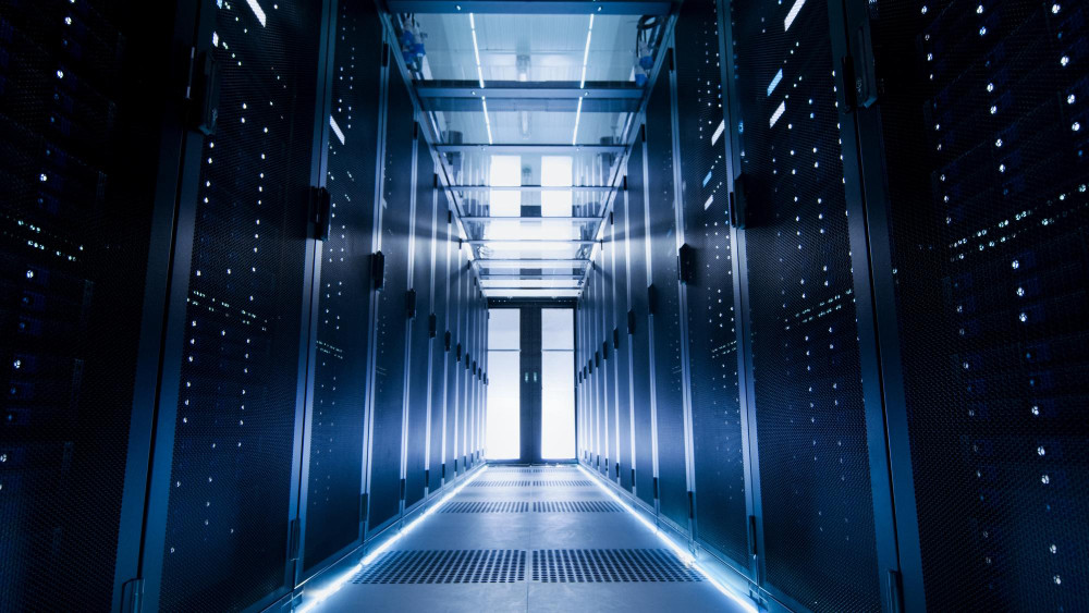 DAC cable connecting servers and switches in a modern data center