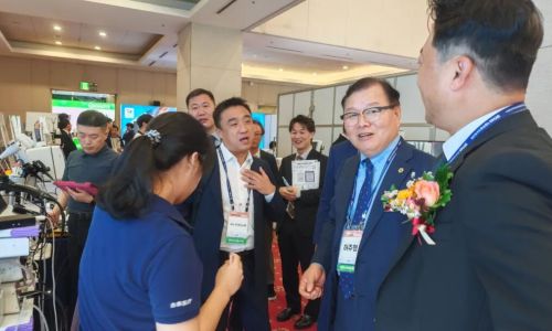 JeetVet Shines at Korea Veterinary Exhibition | F1 Booth Showcases the Strength of Chinese Innovation