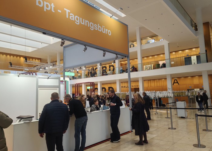 Jeet Medical presenta soluciones innovadoras para el cuidado de la salud animal en el BPT Kongress 2025, la feria veterinaria de Alemania.