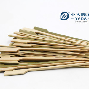 Brochetas de bambú desechables personalizadas al por mayor con forma de pistola Teppo Gushi de 120 mm de YADA