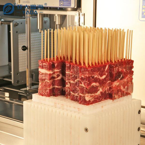 Brochetas de madera YADA de 300 mm al por mayor | Brochetas de madera de abedul desechables para uso automático en máquinas