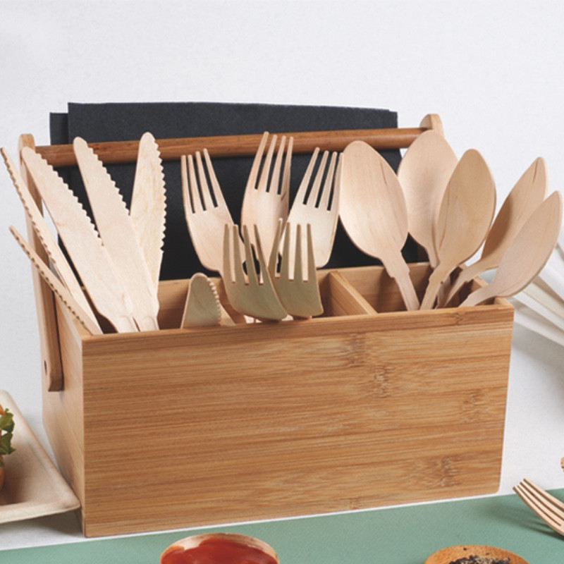 Five Benefits of Using Disposable Wooden Cutlery at Your Event