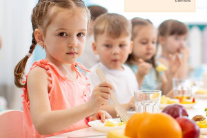 使用这套一次性木制餐具教孩子们如何保护地球
