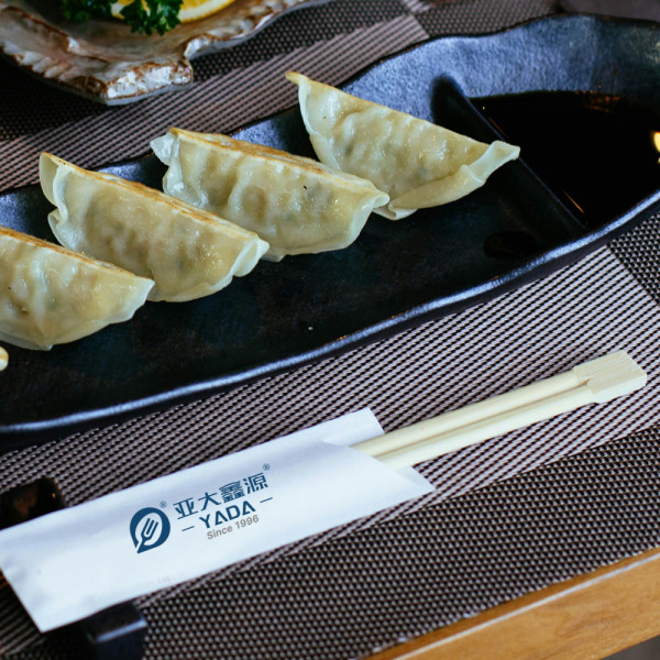 Hashis de bambu duplos YADA de 8" e 205 mm | Hashis descartáveis para catering, embalados em papel