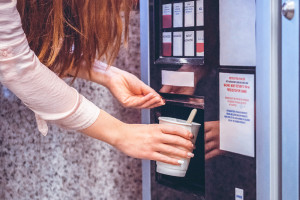 购买自动咖啡售货机搅拌棒的终极指南