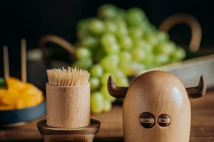 保护口腔健康：选择安全可靠的木质牙签