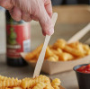 Cómo crear tenedores de madera personalizados para tu tienda de hamburguesas y papas fritas