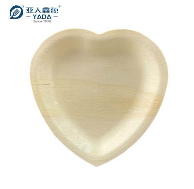 Platos de madera desechables en forma de corazón al por mayor | Bandeja de madera de abedul con forma de corazón para bodas